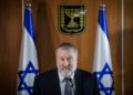 El fiscal general Mandelblit defiende el proyecto de ley anti-Netanyahu de Sa'ar