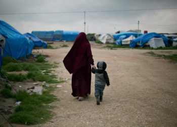 Alemania repatria a mujeres y niños del Estado Islámico