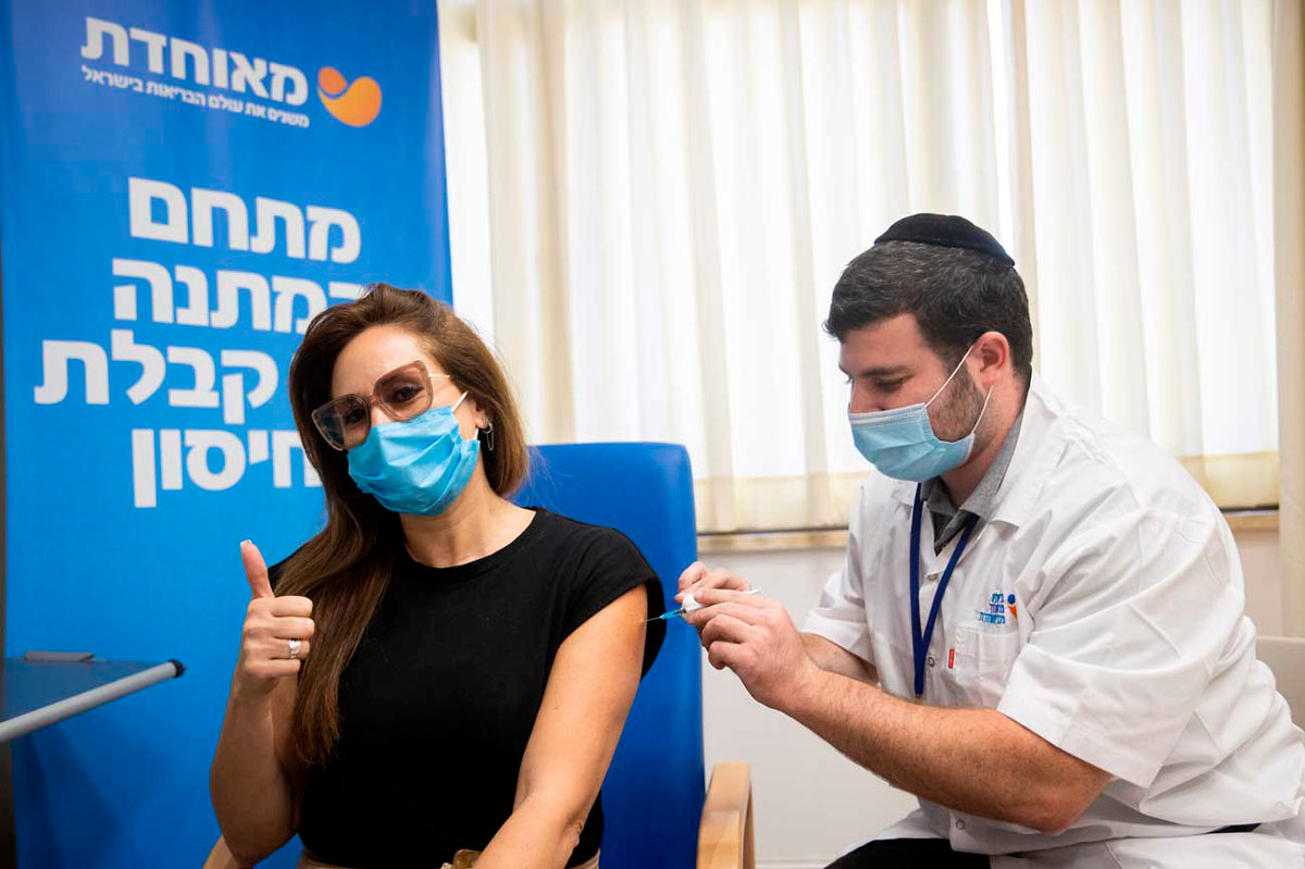 Mujeres israelíes piden que se examine la relación entre la menstruación y las vacunas contra el COVID