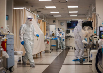 El 76% de los pacientes israelíes con COVID en estado grave no están vacunados