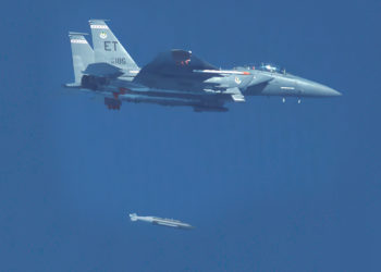 Fuerza Aérea de EE. UU. prueba el Penetrador Avanzado 5K GBU-72