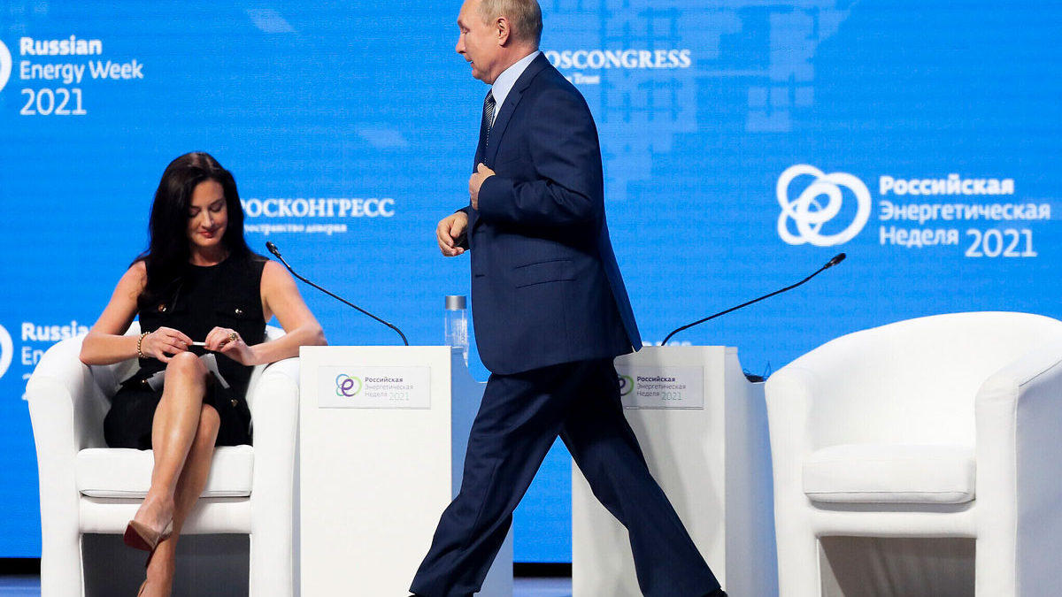 Putin responde a una periodista estadounidense con un comentario sexista