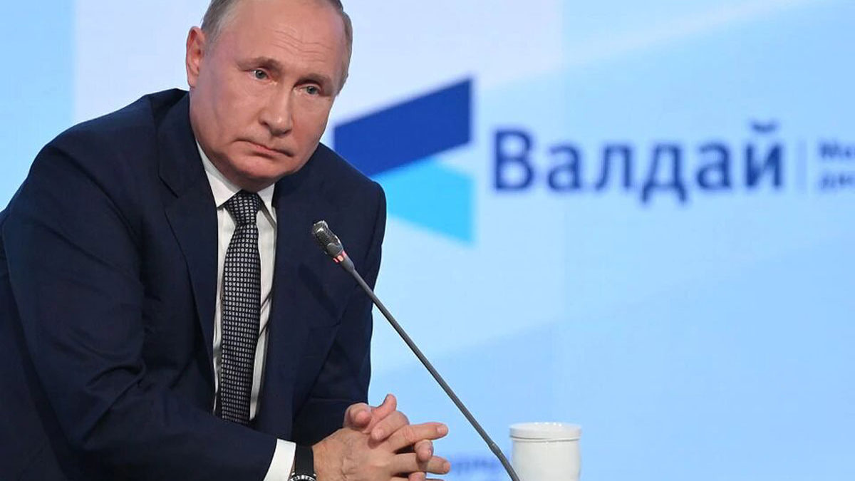 Putin dice que el apoyo militar de Occidente a Ucrania amenaza a Rusia