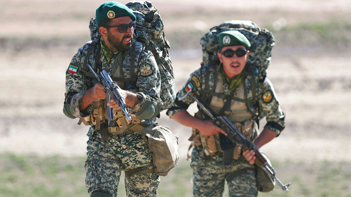 Irán realiza ejercicios militares cerca de la tensa frontera con Azerbaiyán