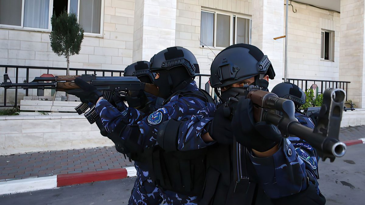 Oficial de las fuerzas de seguridad de la Autoridad Palestina sospechoso de planear un ataque terrorista