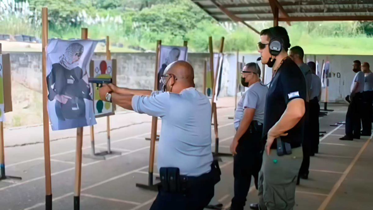 Policías panameños se disculpan por disparar contra objetivos árabes en un curso de formación dirigido por Israel