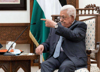 El director del Shin Bet se reunió con Mahmoud Abbas en Ramallah