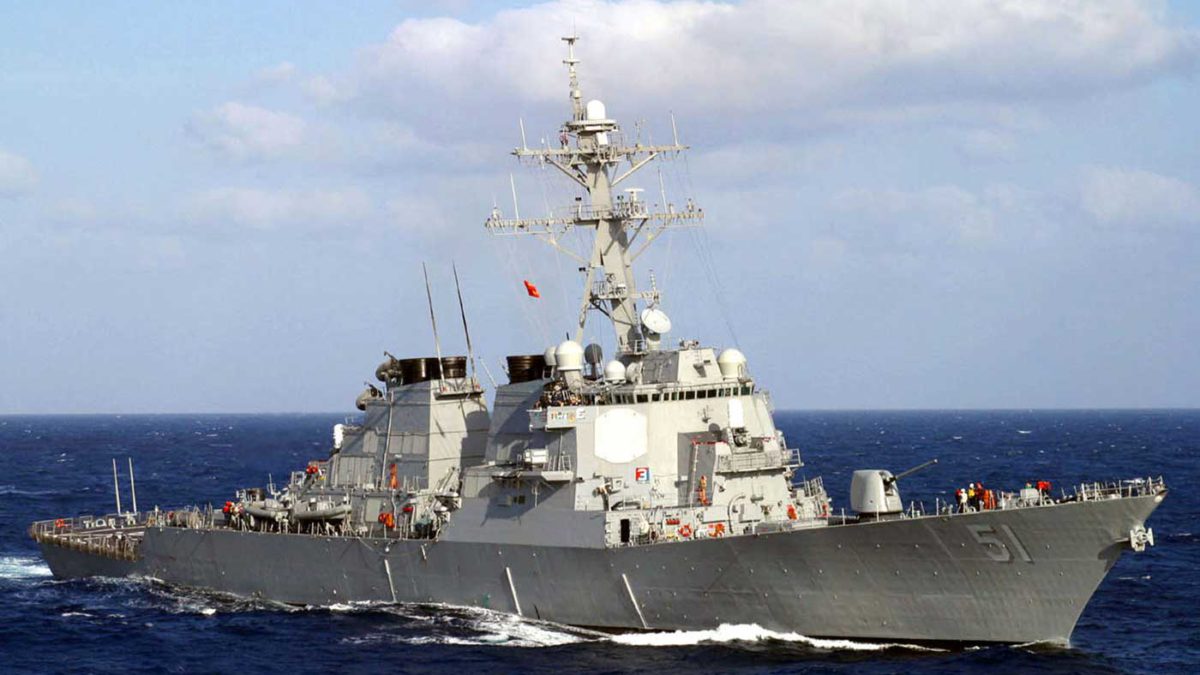 El ejército ruso rastrea un destructor de Estados Unidos en el Mar Negro