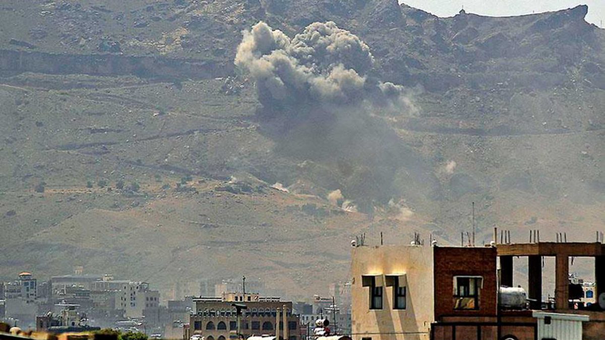 Coalición árabe ataca escondite del CGRI de Irán y Hezbolá en Yemen