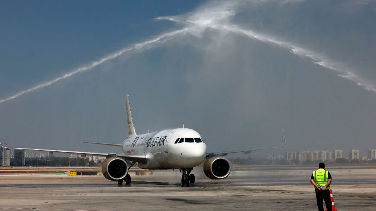 Avión con destino a Israel aterriza de emergencia con un solo motor en la India