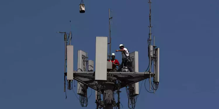 Israel se compromete a permitir el servicio celular 4G en la Autoridad Palestina