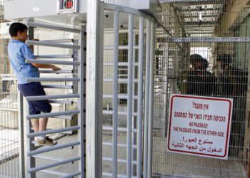 Las FDI crean una base de datos de reconocimiento facial de palestinos en Hebrón