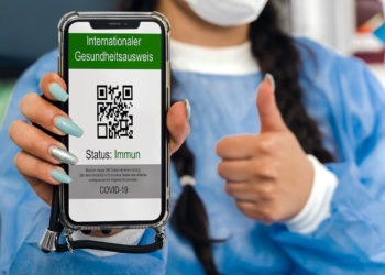 Enfermera admite haber falsificado 150 certificados de vacunación contra el COVID