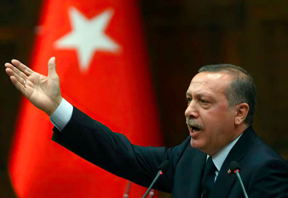 Turquía evita por poco una nueva crisis con Occidente