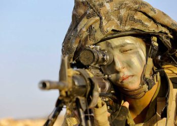 Las FDI registran un año récord para las mujeres en unidades de combate