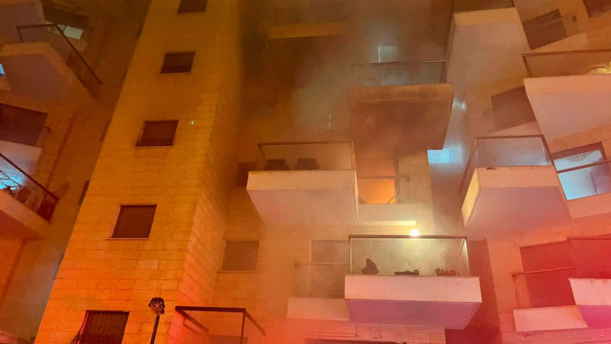 Incendio en edificio de Haifa provoca evacuaciones