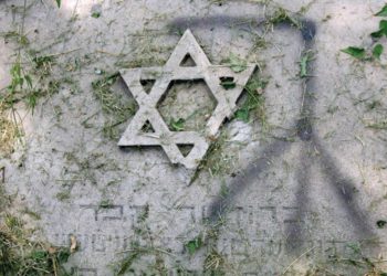 Neonazis profanan tumbas judías en un cementerio de Australia