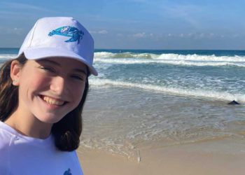 Una niña israelí se ha propuesto salvar a las tortugas marinas