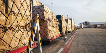 IAI firma un acuerdo con la aerolínea Emirates para convertir aviones de pasajeros en aviones de carga