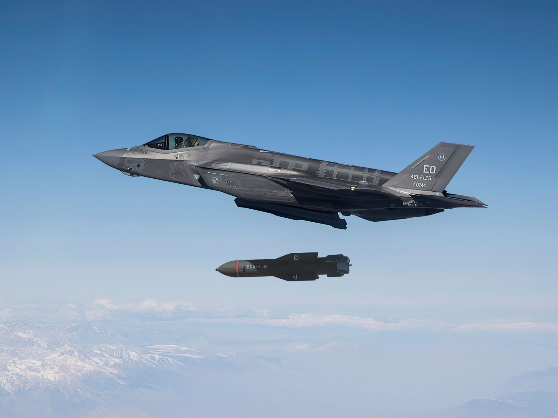 Por qué el F-35 está siendo equipado con una bomba nuclear