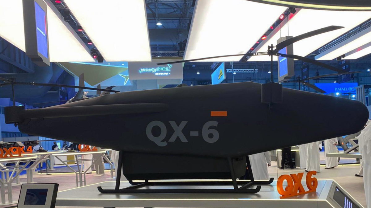 El conglomerado emiratí presenta dos drones y un sistema de armas