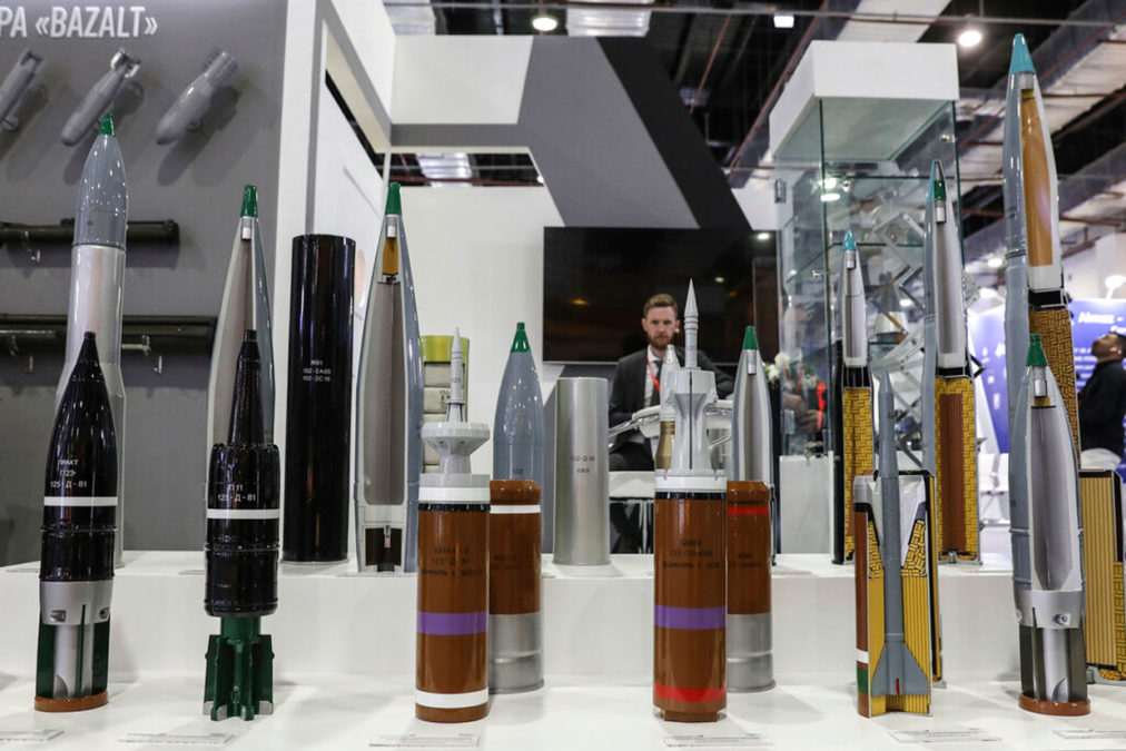 Egipto busca aumentar su arsenal mientras se aleja de los proveedores estadounidenses