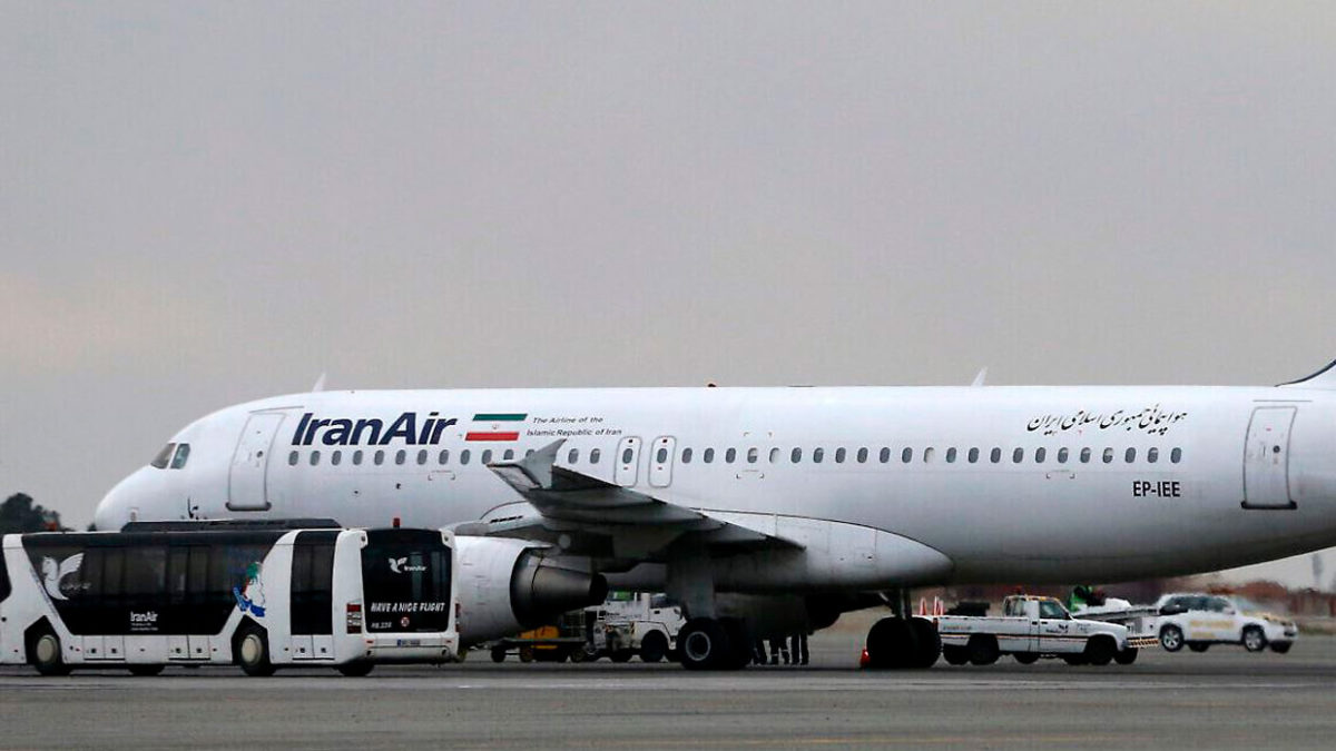 La mitad de los aviones civiles de Irán se quedan en tierra por falta de repuestos
