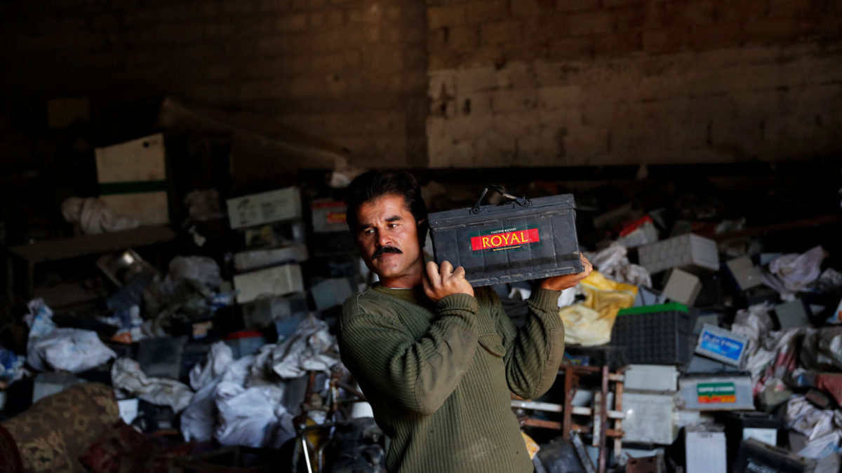 25.000 toneladas de baterías viejas en Gaza amenazan la salud y el medio ambiente