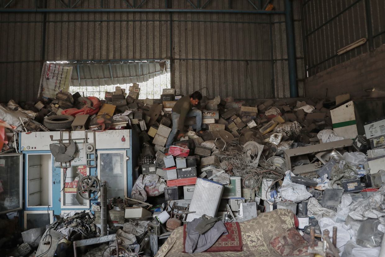 25.000 toneladas de baterías viejas en Gaza amenazan la salud y el medio ambiente