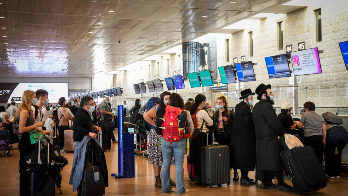 Israel retrasa 24 horas la prohibición de viajar a Reino Unido y Dinamarca