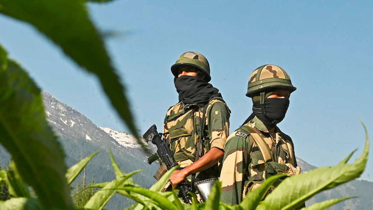 China inicia hostilidades contra la India a lo largo de la frontera del Himalaya