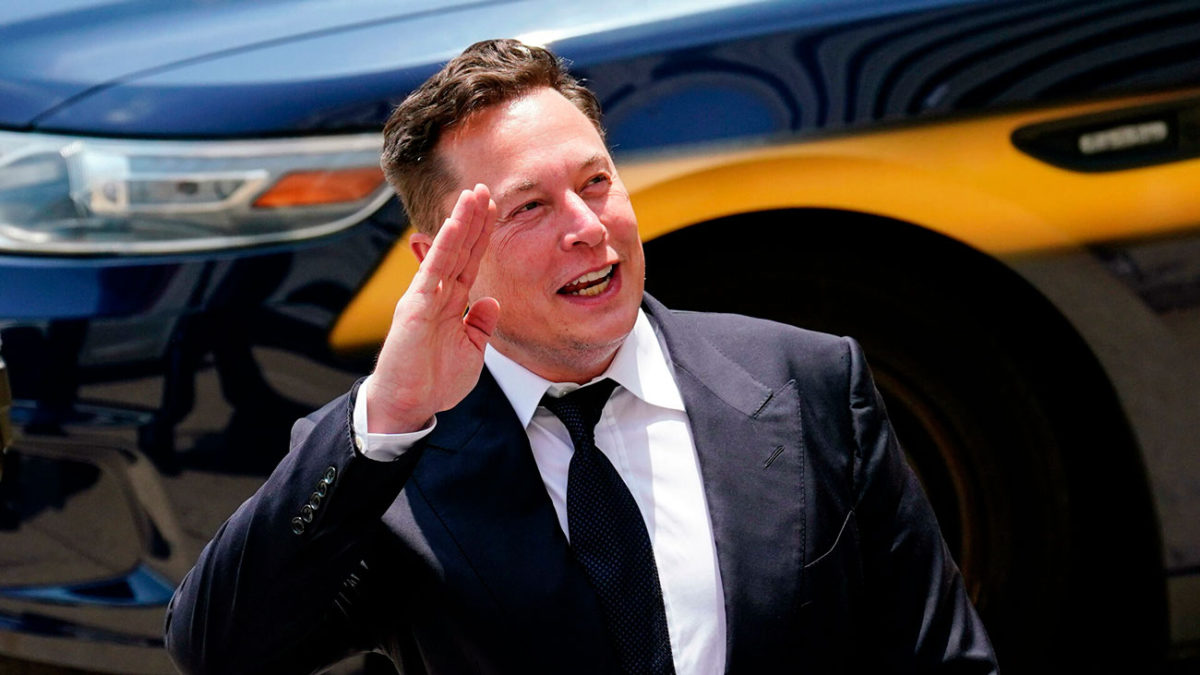 Elon Musk vendió otros mil millones de dólares en acciones de Tesla