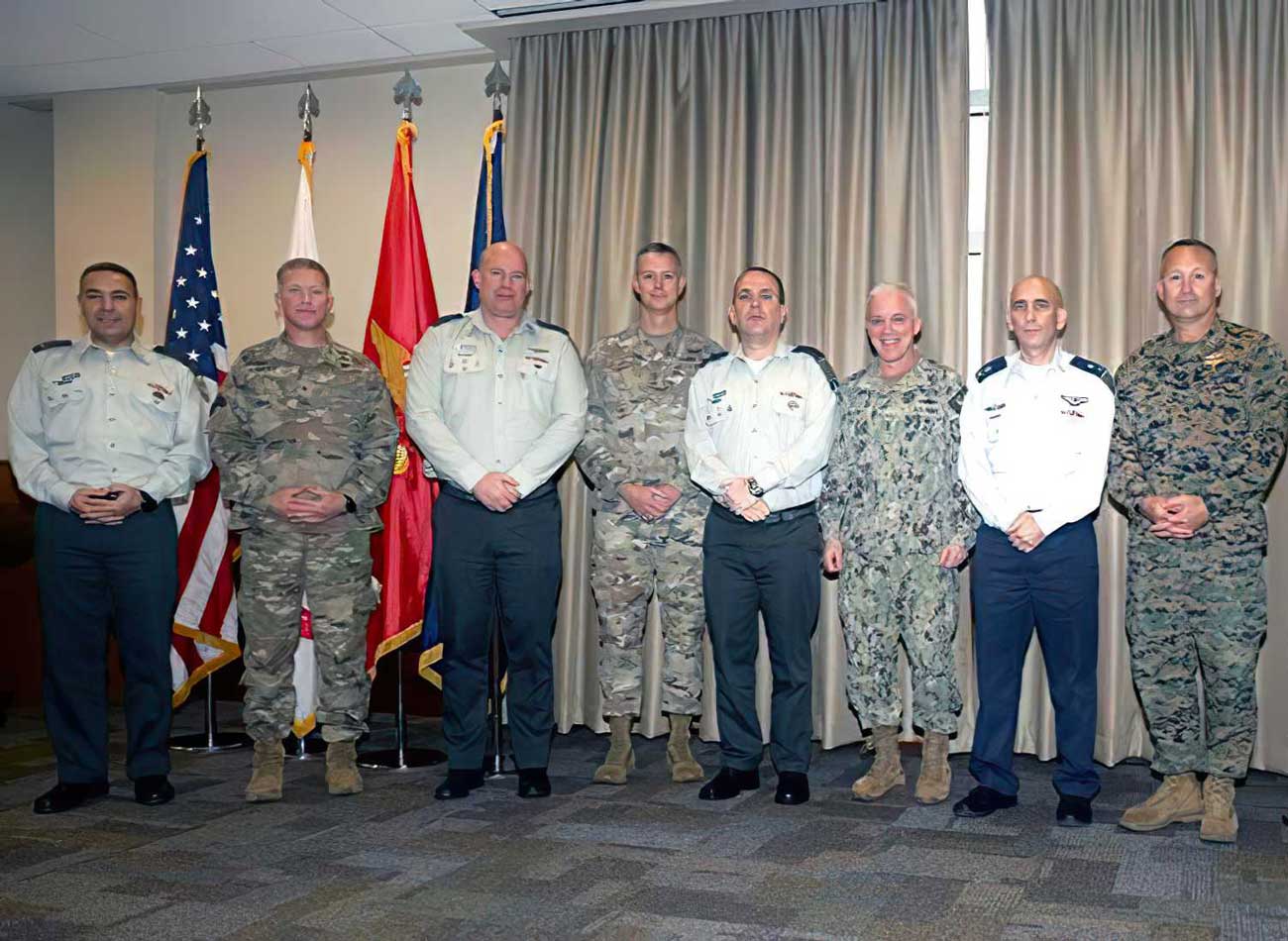 Altos mandos de las FDI se reúnen con comandantes del CENTCOM en Florida