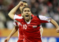 Futbolista sirio es expulsado de su selección por enfrentar a un entrenador israelí