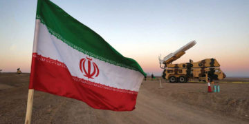 Irán está “jugando con fuego”: advierte el enviado especial de EE.UU.
