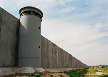 El “muro de hierro” en la frontera con Gaza se trata de salvar vidas: no del “apartheid”