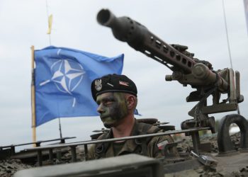 Cómo debe responder la OTAN si Rusia invade Ucrania