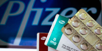 Israel aprueba el uso de emergencia del tratamiento oral de Pfizer contra el COVID