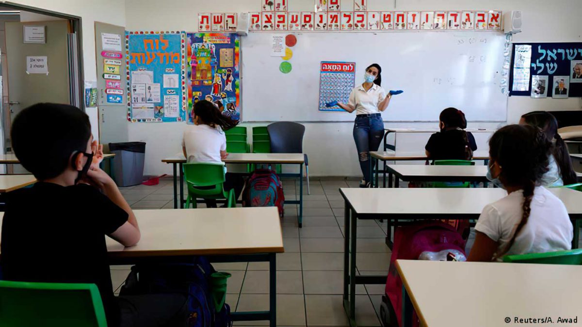 Récord de 2.000 profesores de la diáspora que solicitan enseñar inglés en Israel