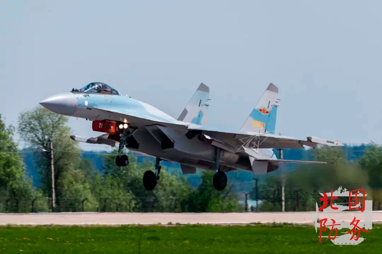 ¿Por qué los F-22 y F-35 podrían ser “más vulnerables” a los cazas chinos Su-35 que a los Sukhoi rusos?