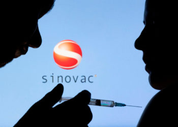 La vacuna de Sinovac es “inadecuada” contra la variante Ómicron - Estudio