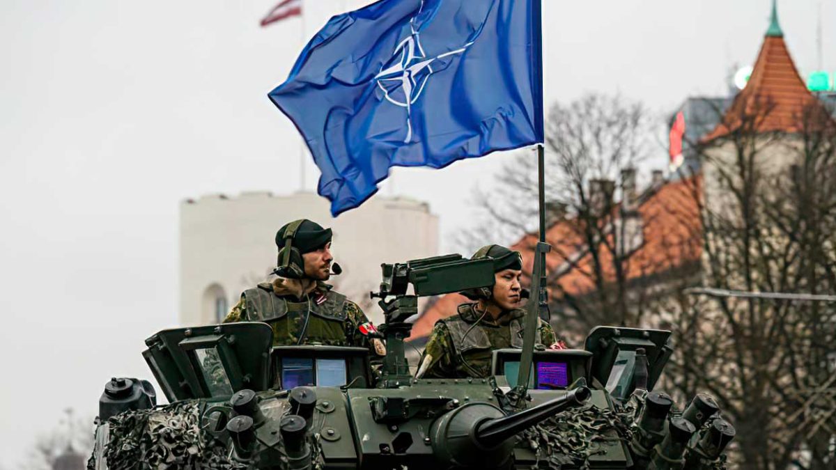 La OTAN pone a sus fuerzas europeas en alerta máxima