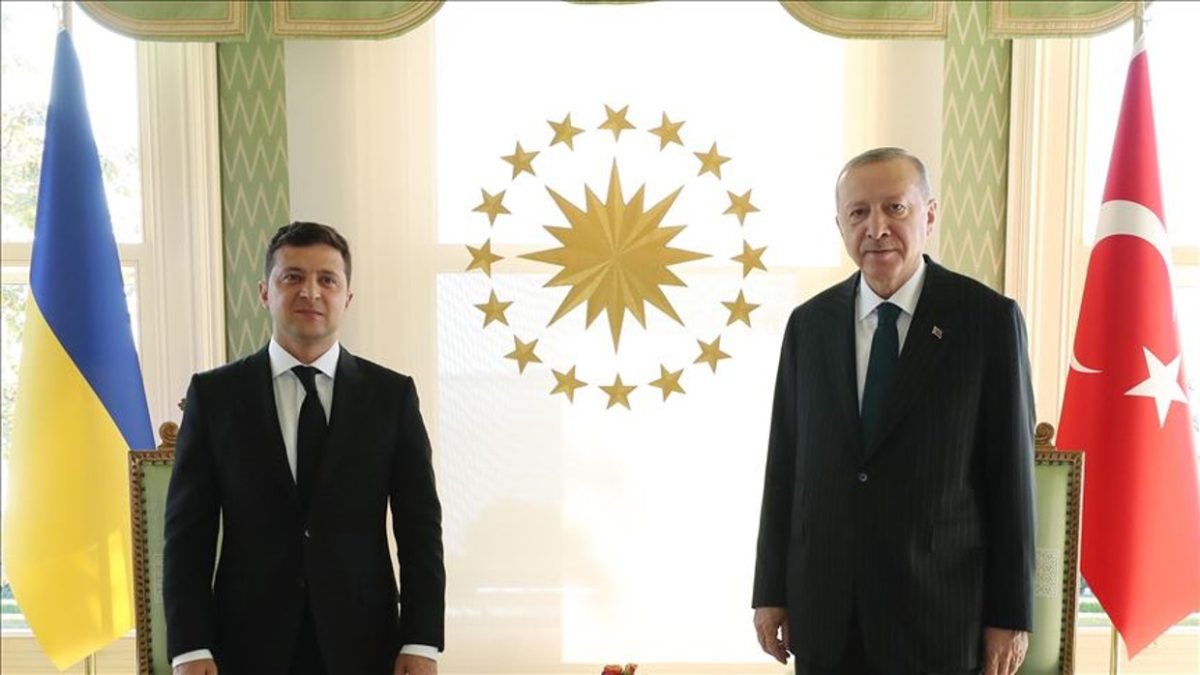 Turquía promete apoyar a Ucrania en su enfrentamiento con Rusia