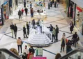 Gobierno de Israel propone obligación del “brazalete COVID” para entrar a centros comerciales