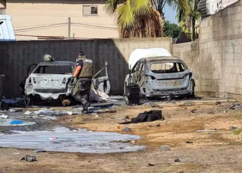 Una mujer muere por un coche bomba en Ramle: un transeúnte y su bebé resultan heridos