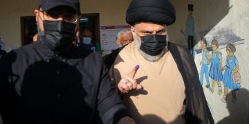 El ganador de las elecciones iraquíes se reúne con sus rivales pro-iraníes