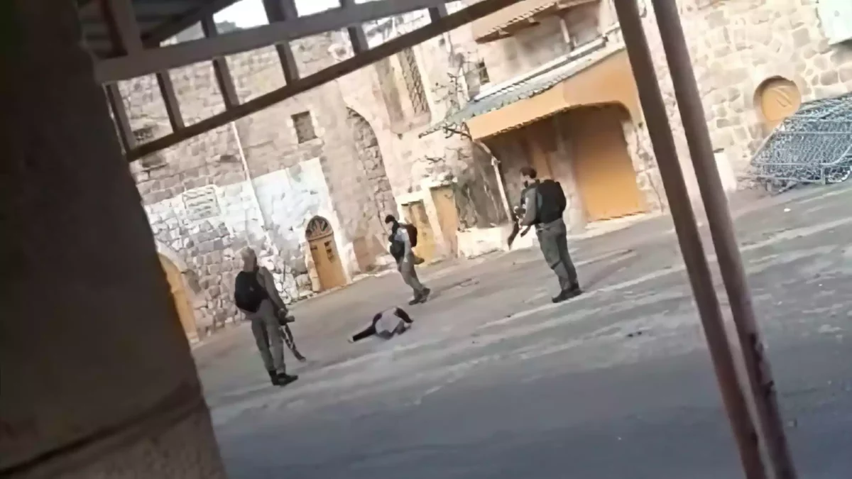 Islamista palestina apuñala y hiere a un judío en Hebrón