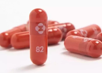 EE. UU. aprueba la píldora de Merck como fármaco contra el COVID-19