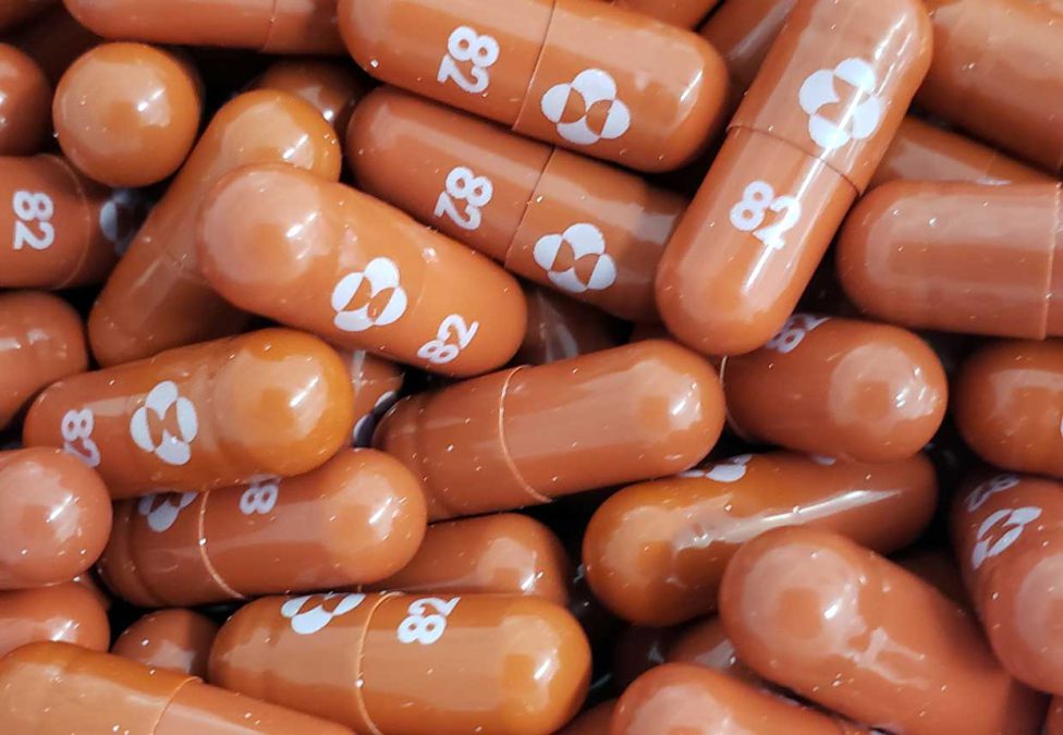 Panel de la FDA respalda la píldora de Merck contra el COVID
