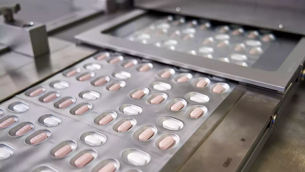 Israel recibirá la primera entrega de píldoras anti-COVID de Pfizer